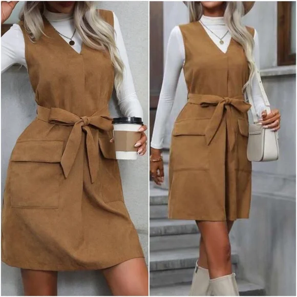 Classic Sleeveless V neck Belted Mini Dress - Picture 3 of 3